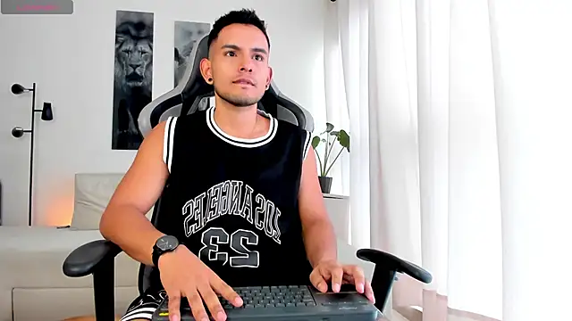 Stud samu online show from May 7, 6:57 pm