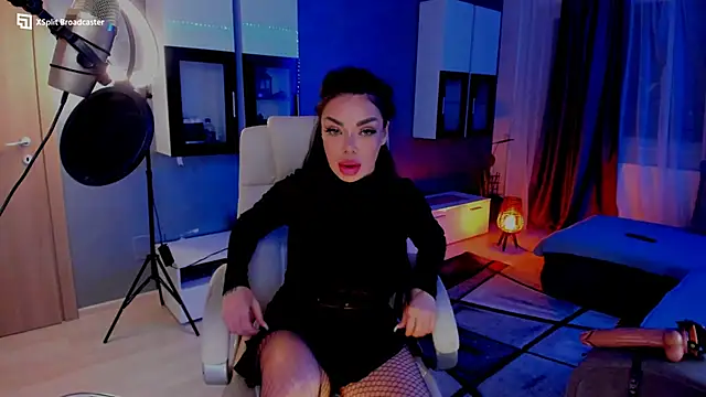 Snapshot of Miss_kay1111 chatting on December 4, 7:34 pm Miss kay1111 online show from December 4, 7:34 pm