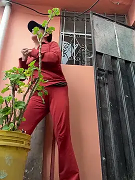 latinfemale online show from November 11, 5:57 pm