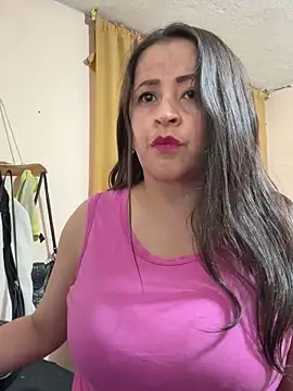 latinfemale online show from November 30, 12:14 am