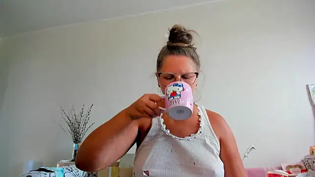 IamYourNarcotic online show from September 9, 6:02 am