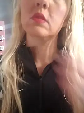 Mllesha74000 online show from November 26, 2:18 pm