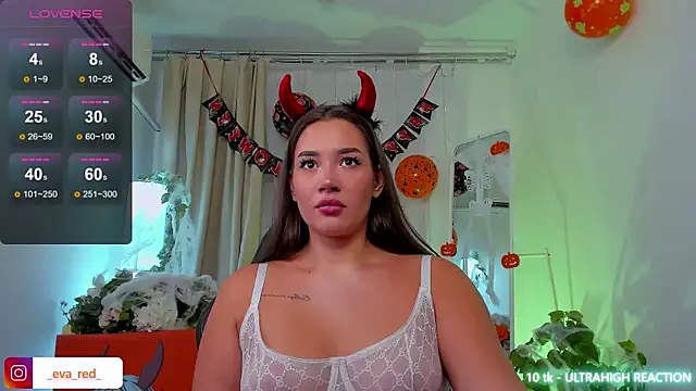 Snapshot of _Eva_Rose_ chatting on October 28, 1:58 pm  Eva Rose  online show from October 28, 1:58 pm