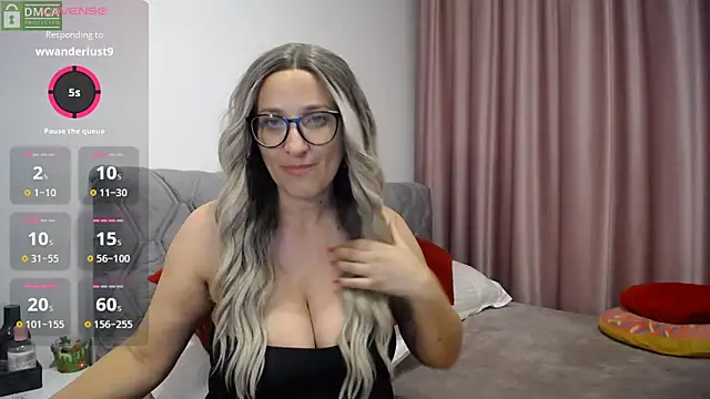 Snapshot of Aphrodite_S32 chatting on September 26, 12:58 am Aphrodite S32 online show from September 26, 12:58 am