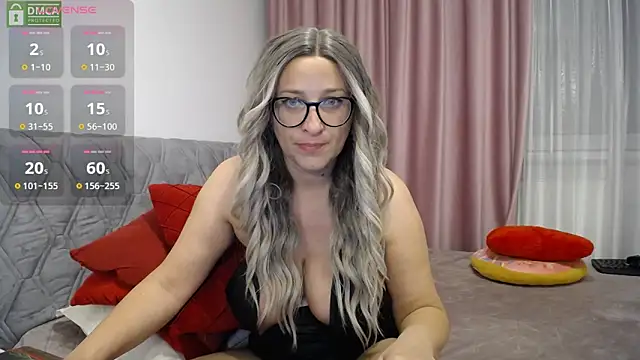 Snapshot of Aphrodite_S32 chatting on September 30, 3:11 am Aphrodite S32 online show from September 30, 3:11 am