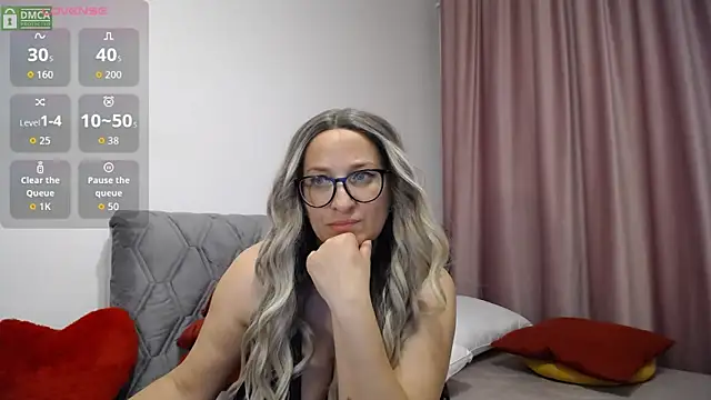 Snapshot of Aphrodite_S32 chatting on October 27, 5:33 am Aphrodite S32 online show from October 27, 5:33 am