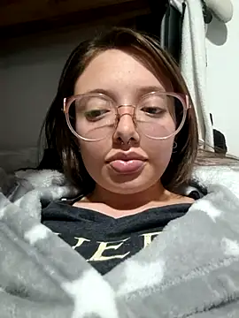 linda-schmidt online show from November 30, 1:53 am