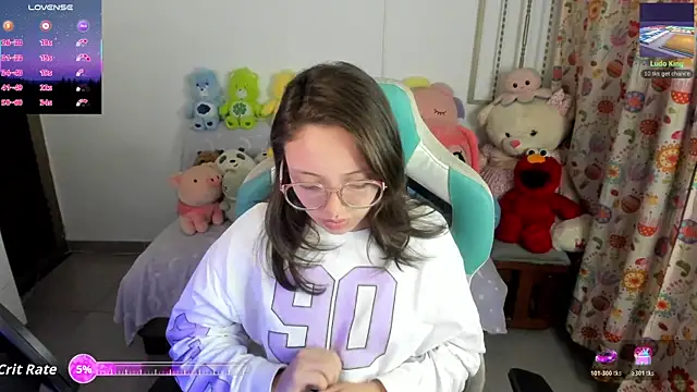 linda-schmidt online show from May 13, 1:14 am