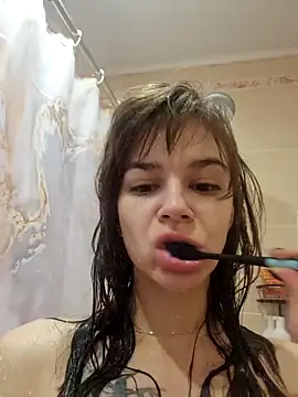 Snapshot of alyssa_sweet chatting on November 12, 4:57 am alyssa sweet online show from November 12, 4:57 am