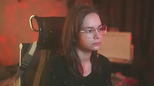 Snapshot of alyssa_sweet chatting on November 28, 5:32 am alyssa sweet online show from November 28, 5:32 am