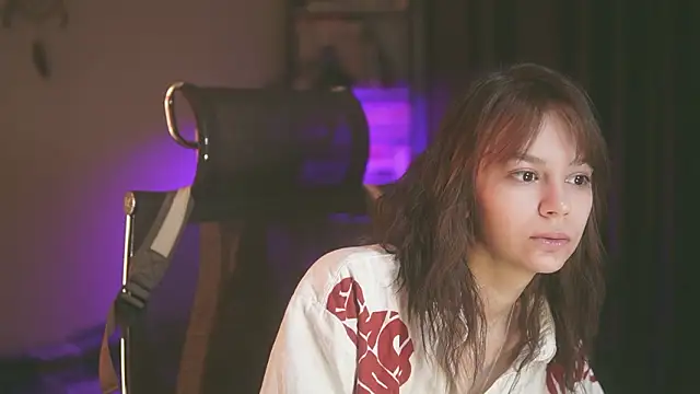 Snapshot of alyssa_sweet chatting on February 5, 1:54 am alyssa sweet online show from February 5, 1:54 am