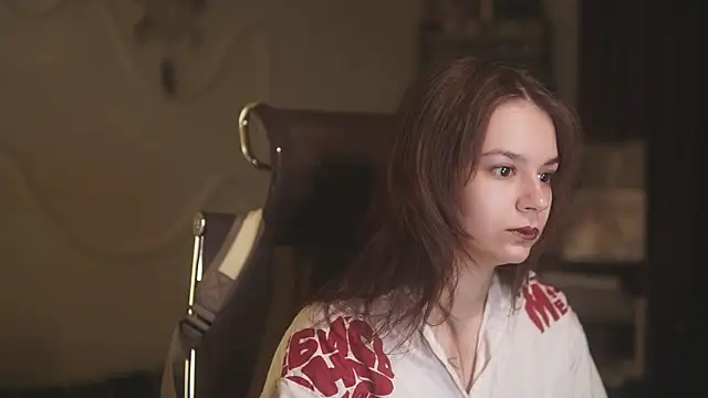 Snapshot of alyssa_sweet chatting on March 13, 3:02 am alyssa sweet online show from March 13, 3:02 am