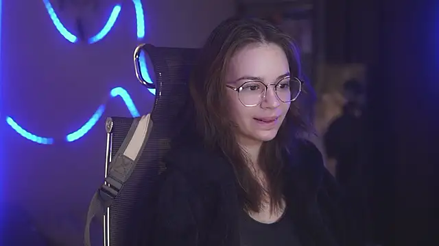 Snapshot of alyssa_sweet chatting on March 27, 5:02 am alyssa sweet online show from March 27, 5:02 am