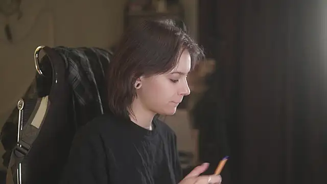 Snapshot of alyssa_sweet chatting on April 7, 4:46 am alyssa sweet online show from April 7, 4:46 am