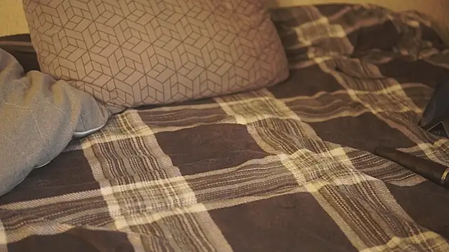 Snapshot of alyssa_sweet chatting on April 8, 4:45 am alyssa sweet online show from April 8, 4:45 am