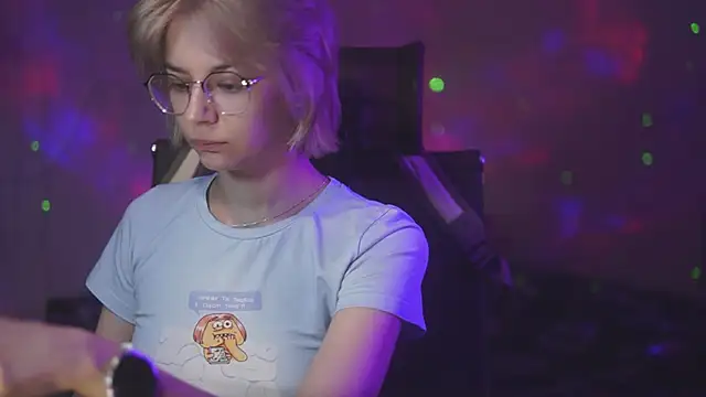 alyssa sweet online show from May 7, 4:40 am