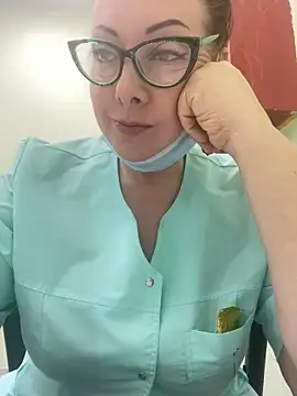 Alice Sweetyyy online show from December 10, 12:38 pm