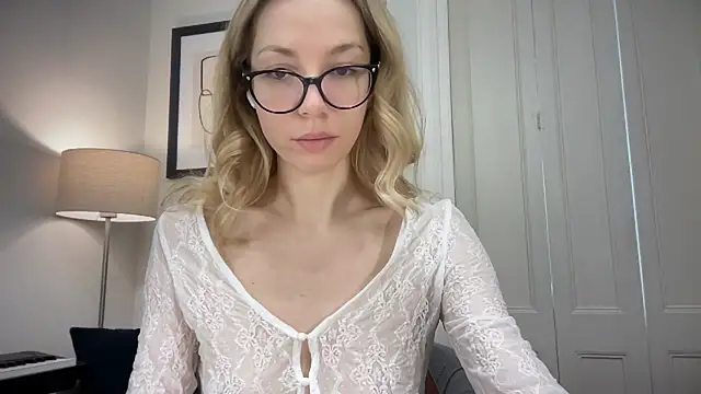 Cutensadistic online show from December 14, 10:56 am