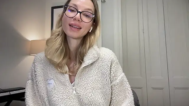 Cutensadistic online show from February 22, 6:08 pm