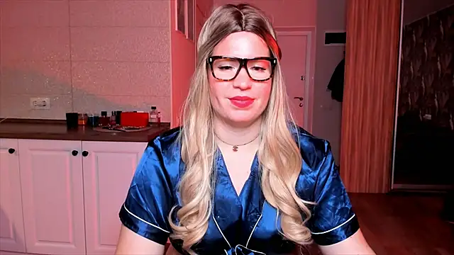 HotTiffani online show from October 20, 5:52 am