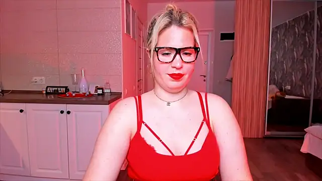 HotTiffani online show from January 15, 9:47 am