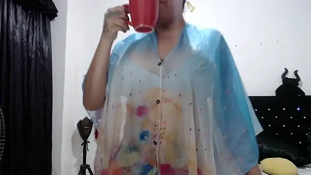 venuz mendoza20 online show from November 26, 1:34 pm