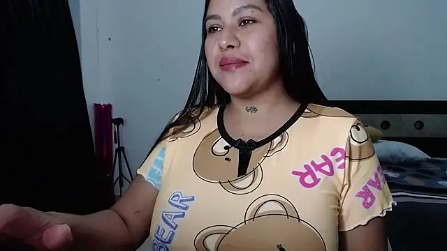 Snapshot of venuz_mendoza20 chatting on February 13, 9:33 pm venuz mendoza20 online show from February 13, 9:33 pm