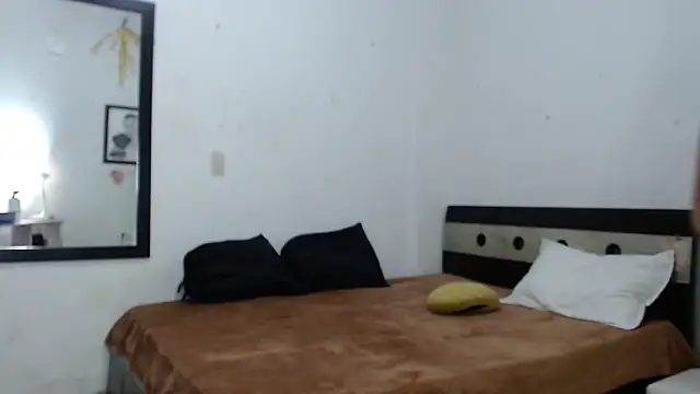 Snapshot of venuz_mendoza20 chatting on March 11, 1:39 pm venuz mendoza20 online show from March 11, 1:39 pm