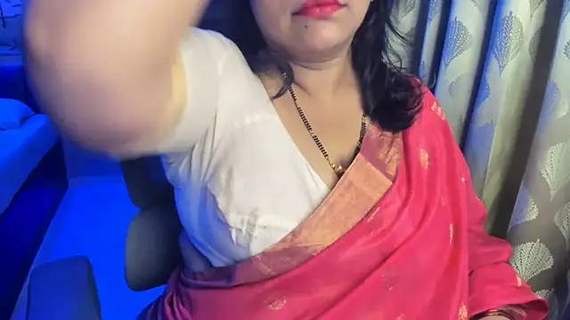Snapshot of tarivishu23 chatting on June 18, 1:17 am tarivishu23 online show from June 18, 1:17 am