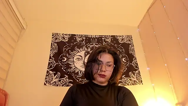 Snapshot of Karol_karoline chatting on February 2, 5:59 pm Karol karoline online show from February 2, 5:59 pm
