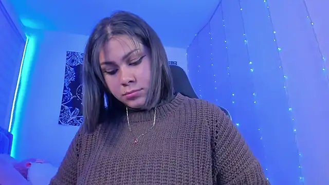 Snapshot of Karol_karoline chatting on March 3, 8:32 pm Karol karoline online show from March 3, 8:32 pm