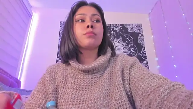 Snapshot of Karol_karoline chatting on March 13, 9:37 pm Karol karoline online show from March 13, 9:37 pm