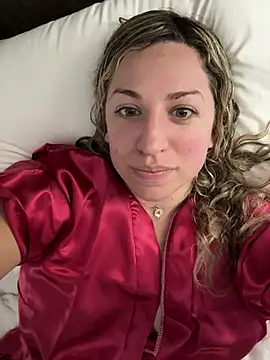 miamellycious online show from January 25, 8:31 pm