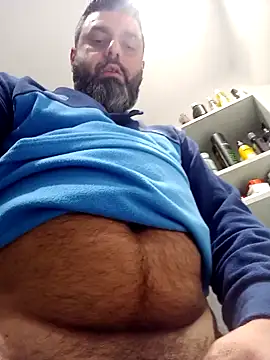 Snapshot of ChiIul11 chatting on December 21, 11:45 pm ChiIul11 online show from December 21, 11:45 pm