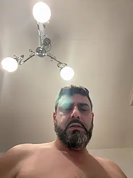 Snapshot of ChiIul11 chatting on March 8, 11:41 pm ChiIul11 online show from March 8, 11:41 pm