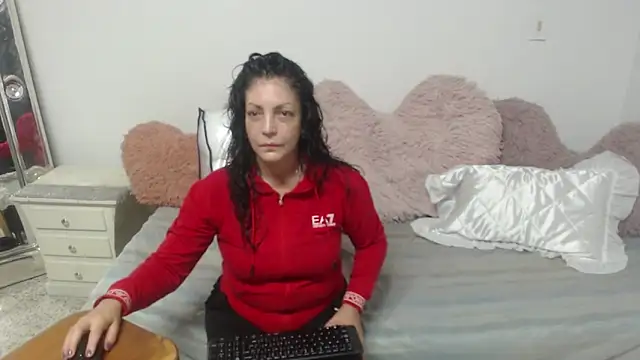mijal queen online show from February 27, 2:42 am