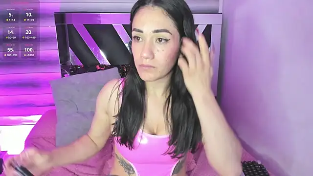 cami suarez  online show from December 30, 7:26 am