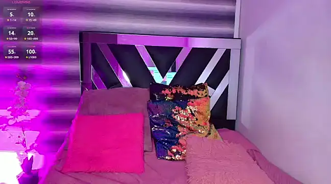 cami suarez  online show from February 2, 7:41 am