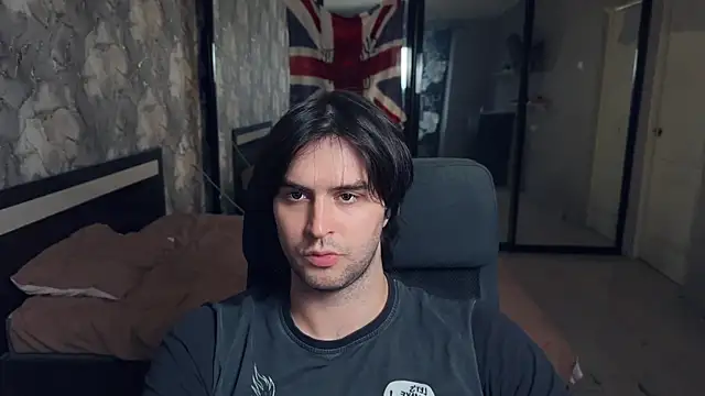 Snapshot of keanu_reevez chatting on October 13, 1:44 pm keanu reevez online show from October 13, 1:44 pm