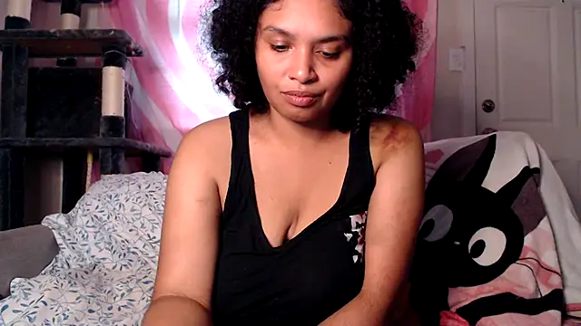 TasteeKitty online show from October 25, 7:52 pm