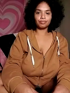 TasteeKitty online show from November 13, 7:07 am