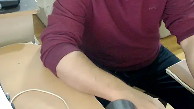 LiONTURK online show from October 12, 7:57 pm