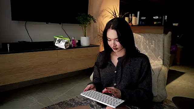 Snapshot of ibiddi chatting on October 7, 1:08 pm ibiddi online show from October 7, 1:08 pm