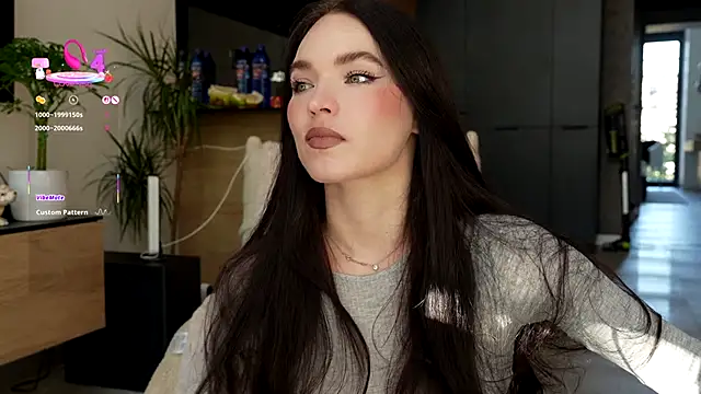 Snapshot of ibiddi chatting on October 20, 9:21 am ibiddi online show from October 20, 9:21 am