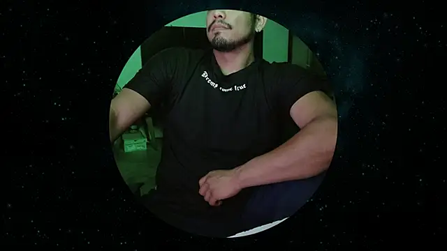 Snapshot of SiulJm chatting on April 5, 2:25 pm SiulJm online show from April 5, 2:25 pm