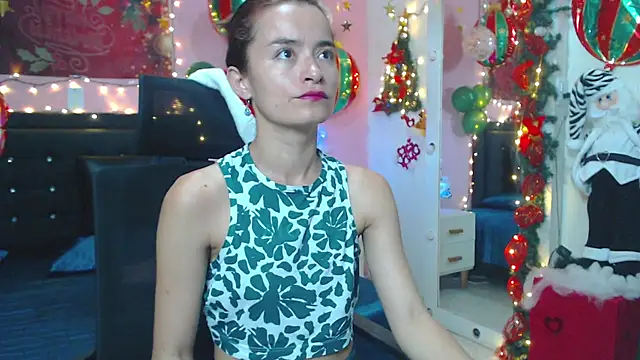 NicoleSantana online show from December 15, 10:14 pm