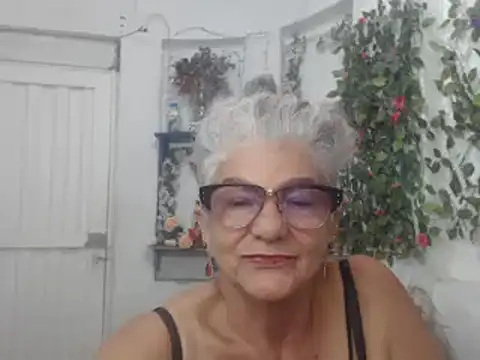FunnyGrandma online show from January 26, 3:48 am
