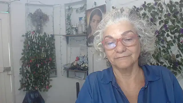 FunnyGrandma online show from November 17, 8:03 pm
