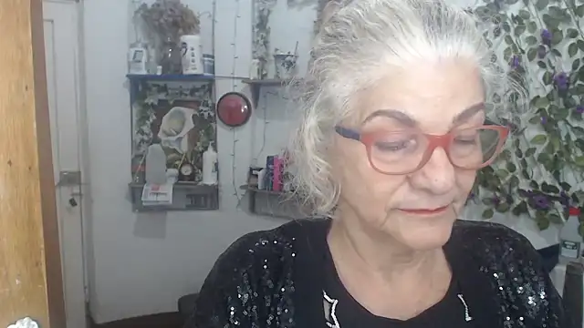 FunnyGrandma online show from May 9, 3:34 am