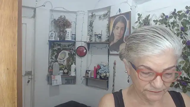 FunnyGrandma online show from May 10, 12:05 am